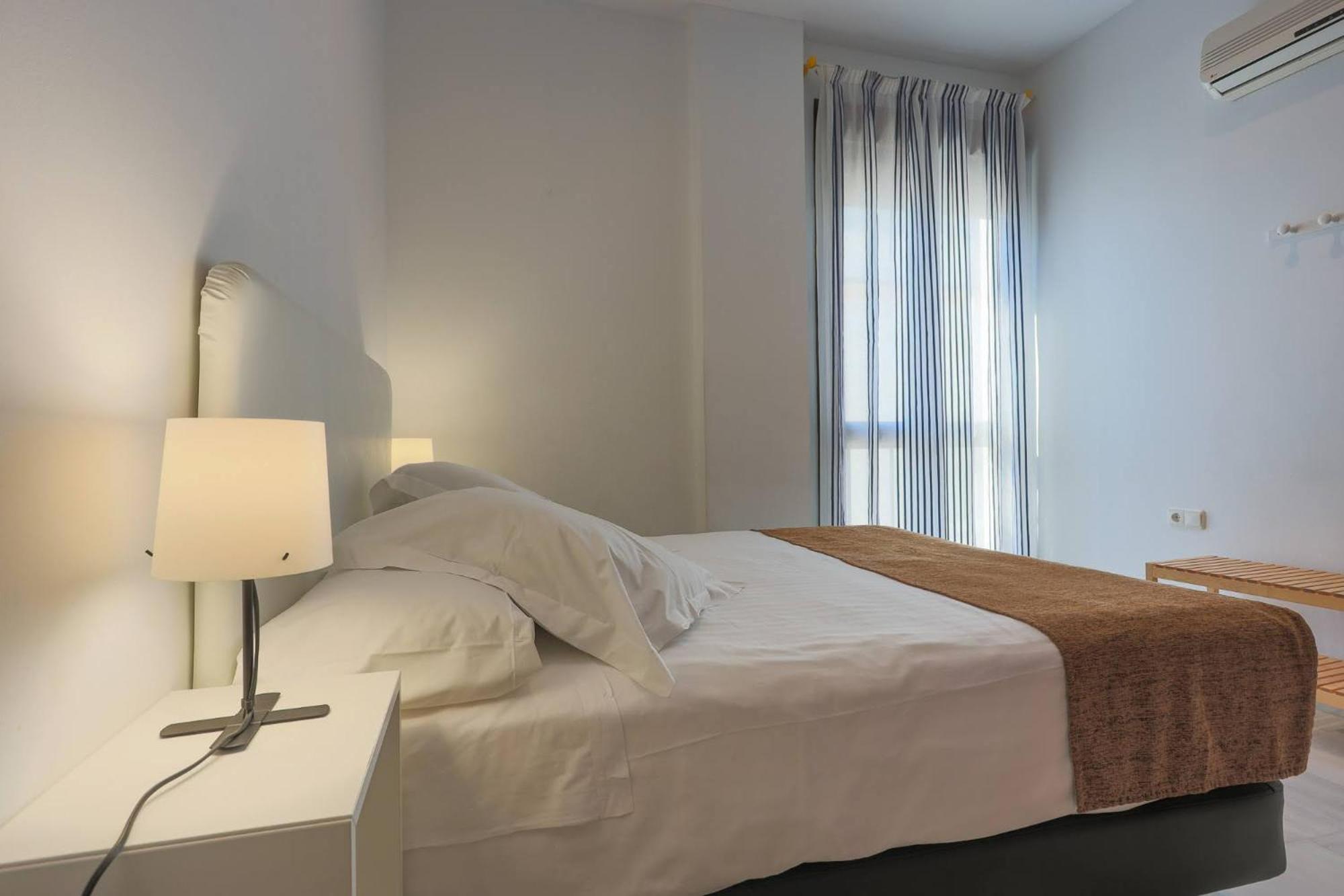 Apartamentos Los Cantaros El Puerto de Santa María Zewnętrze zdjęcie