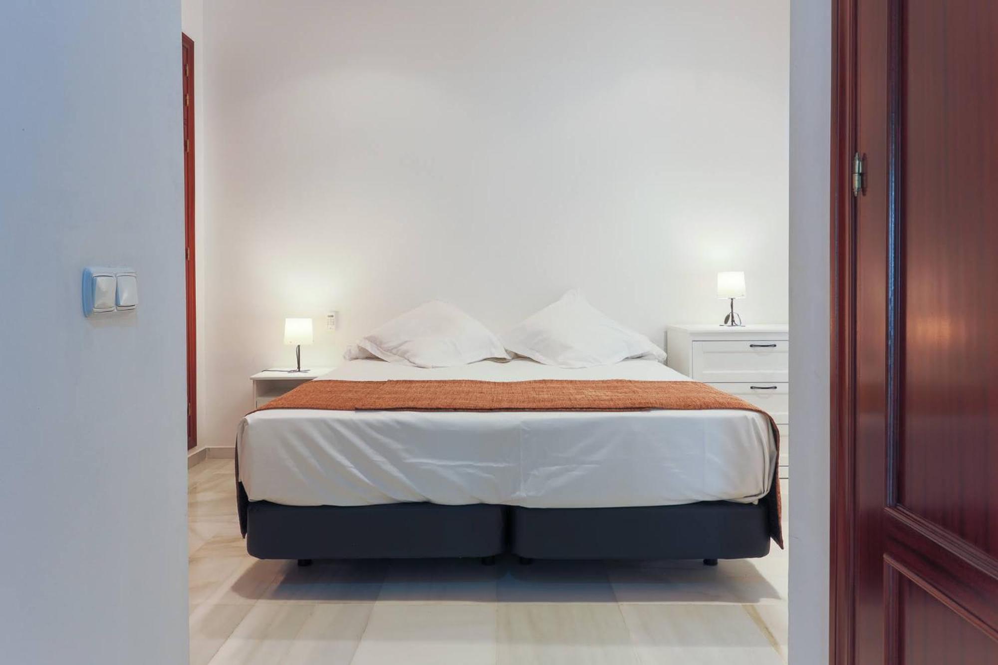 Apartamentos Los Cantaros El Puerto de Santa María Zewnętrze zdjęcie